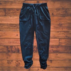 Black Zumba Workout Ruched Pants | M